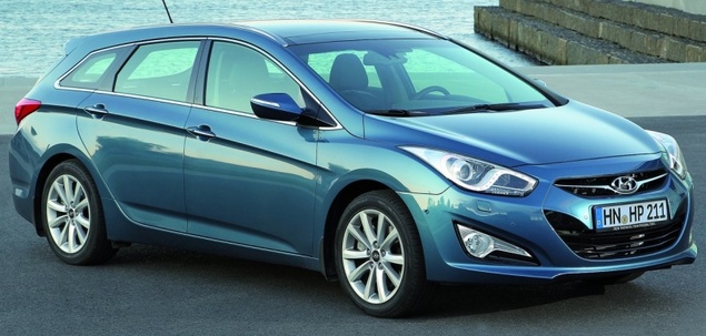 Hyundai i40 1.6 GDI 136 KM 2011 kombi skrzynia ręczna naped przedni